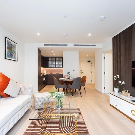 Austin David Apartments Royal Wharf Лондон Экстерьер фото