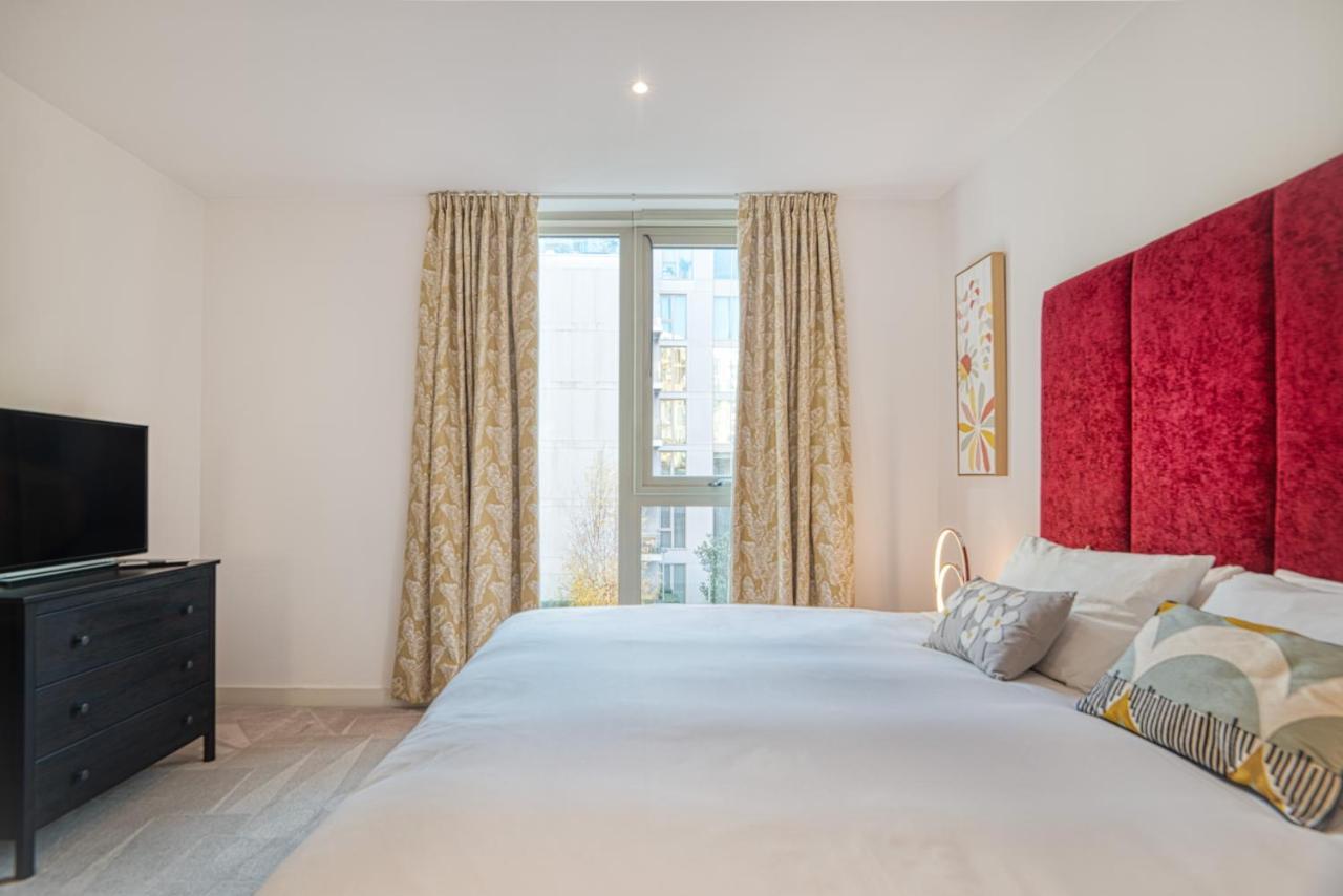 Austin David Apartments Royal Wharf Лондон Экстерьер фото